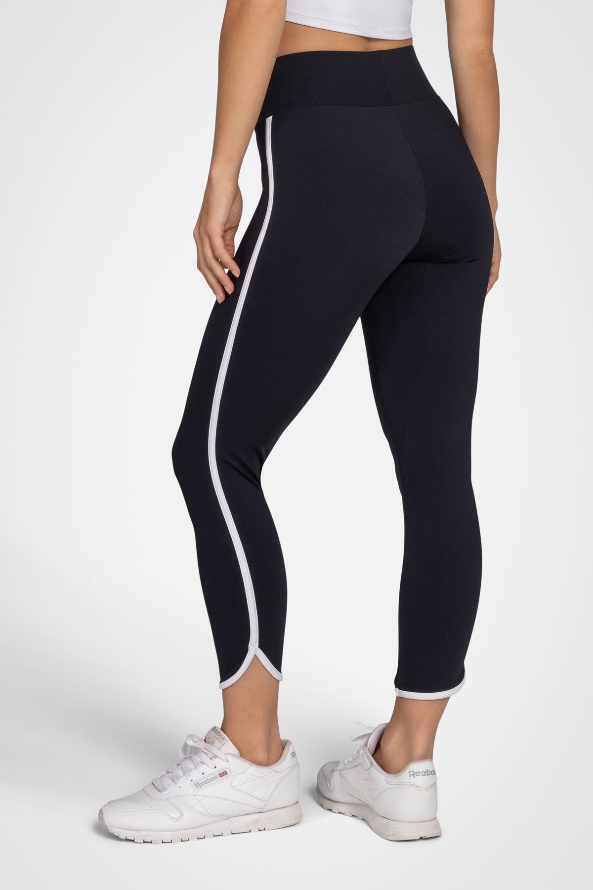Contour Tape Capri
