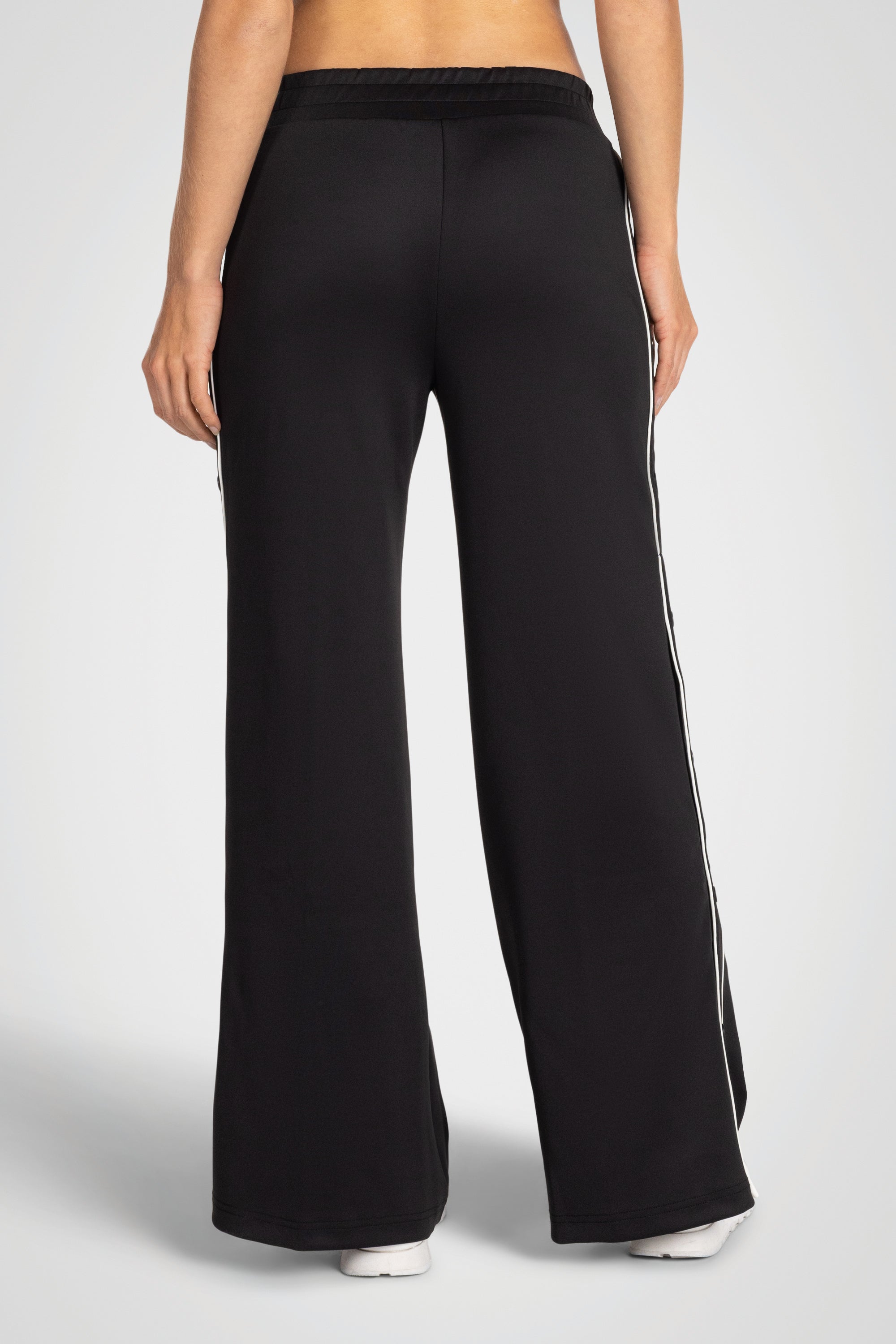 Snapline Wide Leg Pant