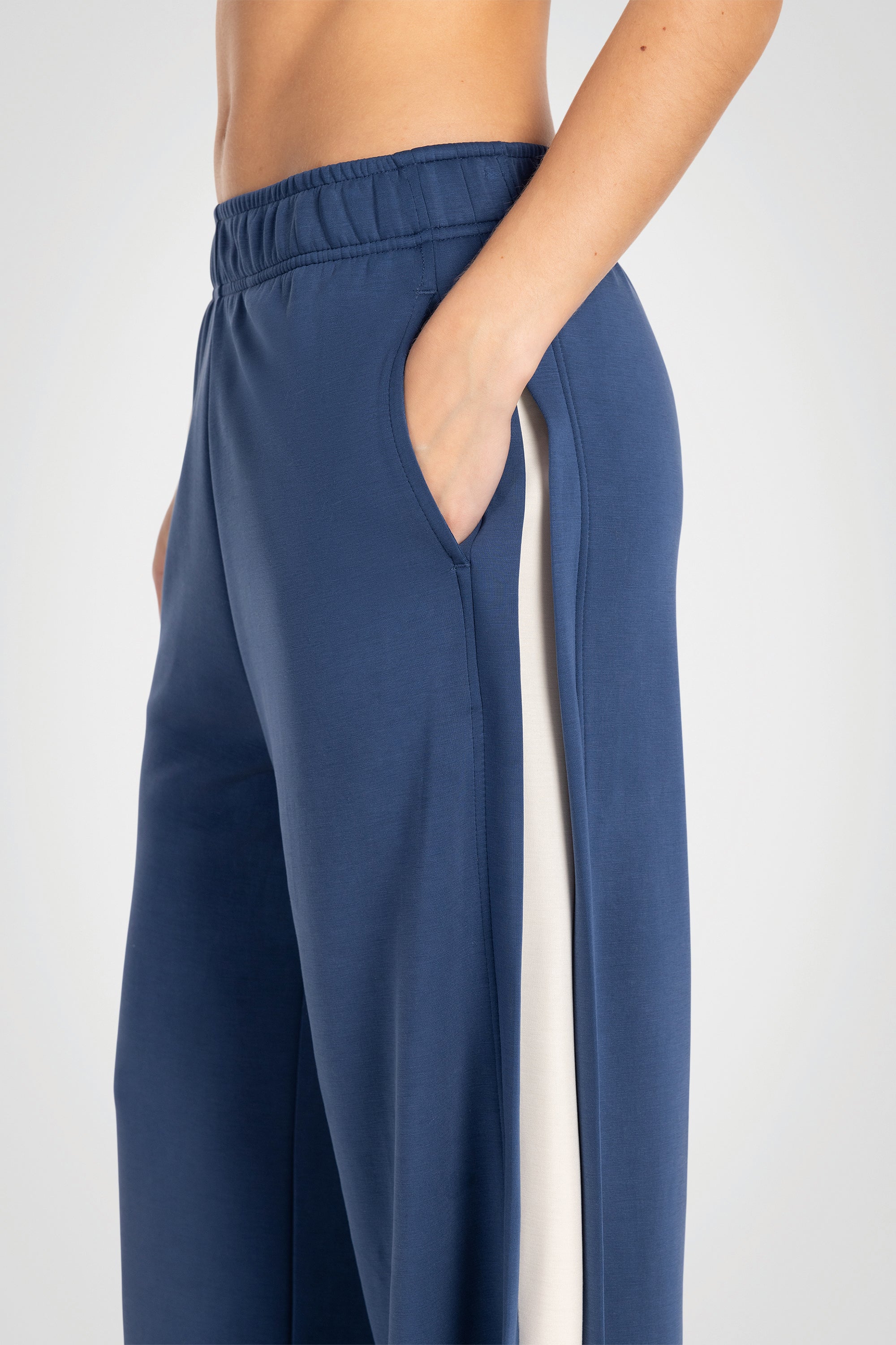 Softline Luxe Wide Leg Pant
