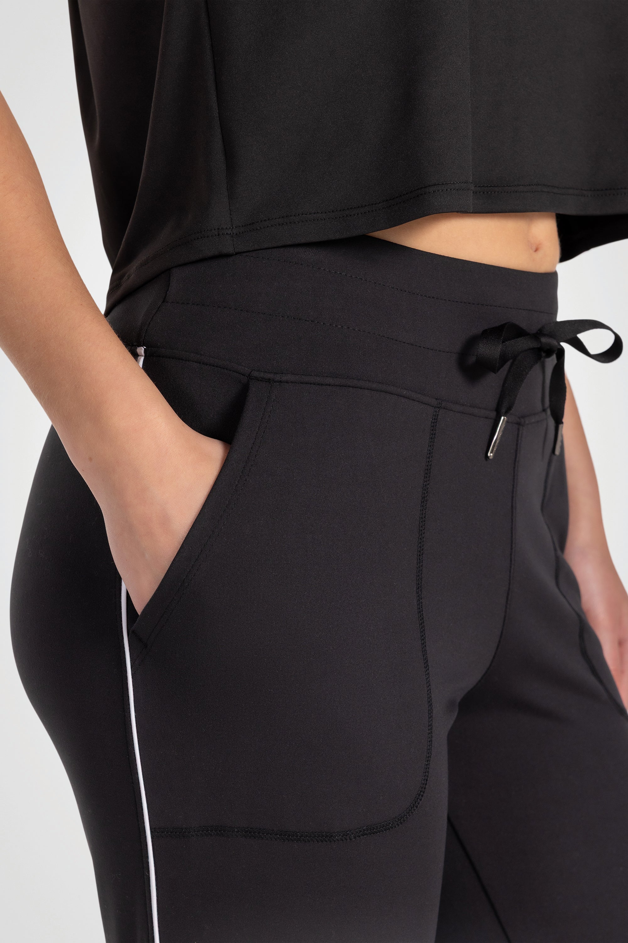 Softline Piped Jogger