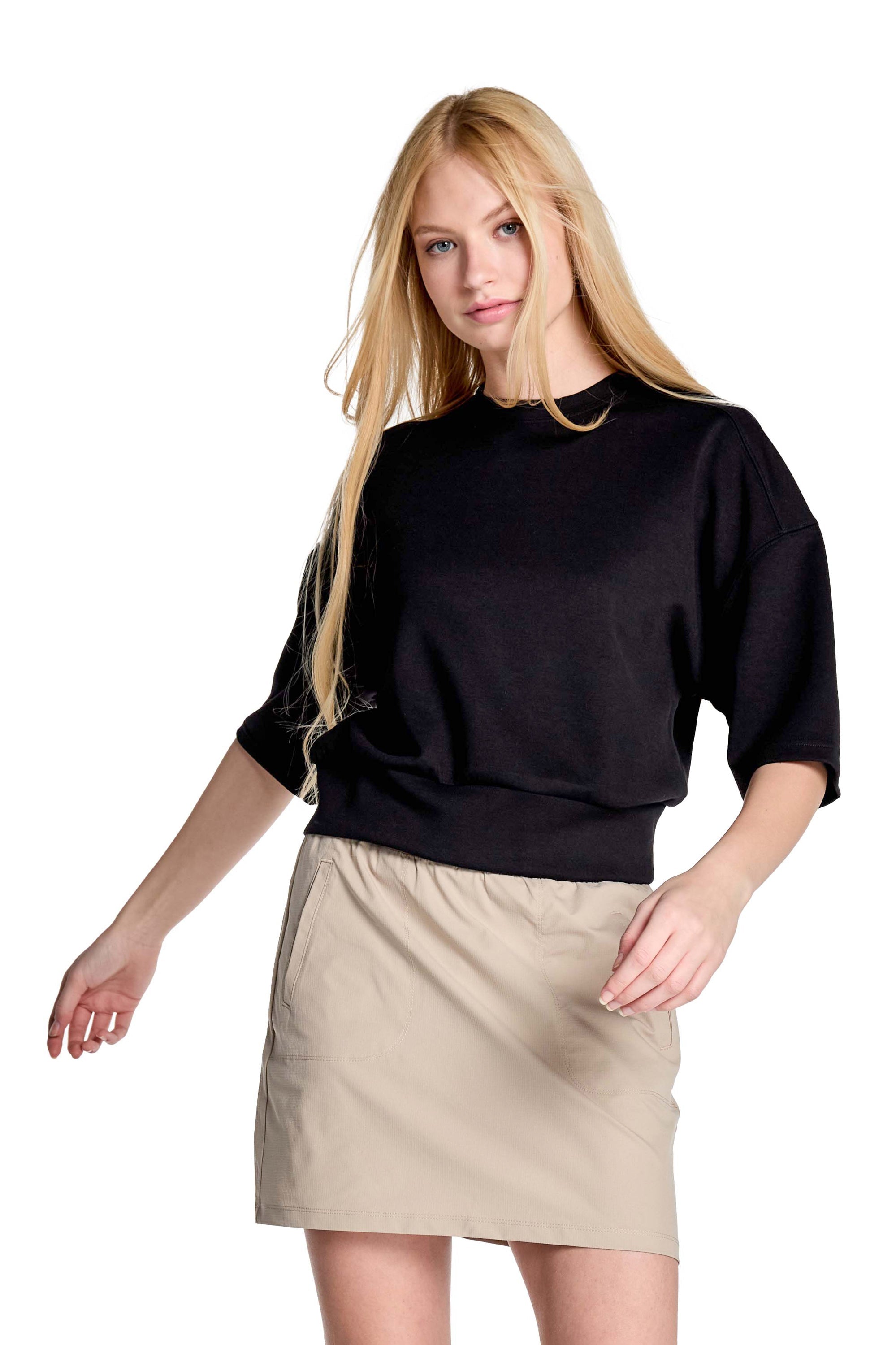 Stretch Knit Crew Neck Short Sleeve Top