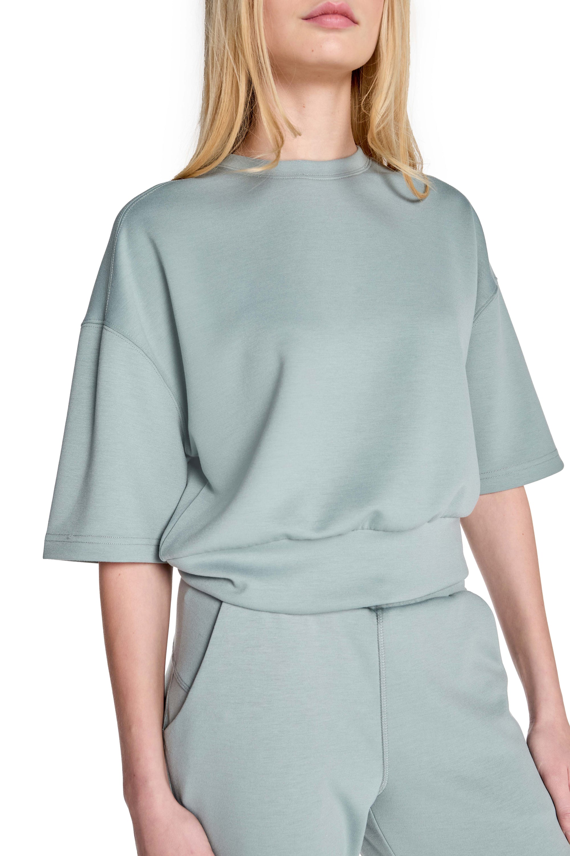 Stretch Knit Crew Neck Short Sleeve Top