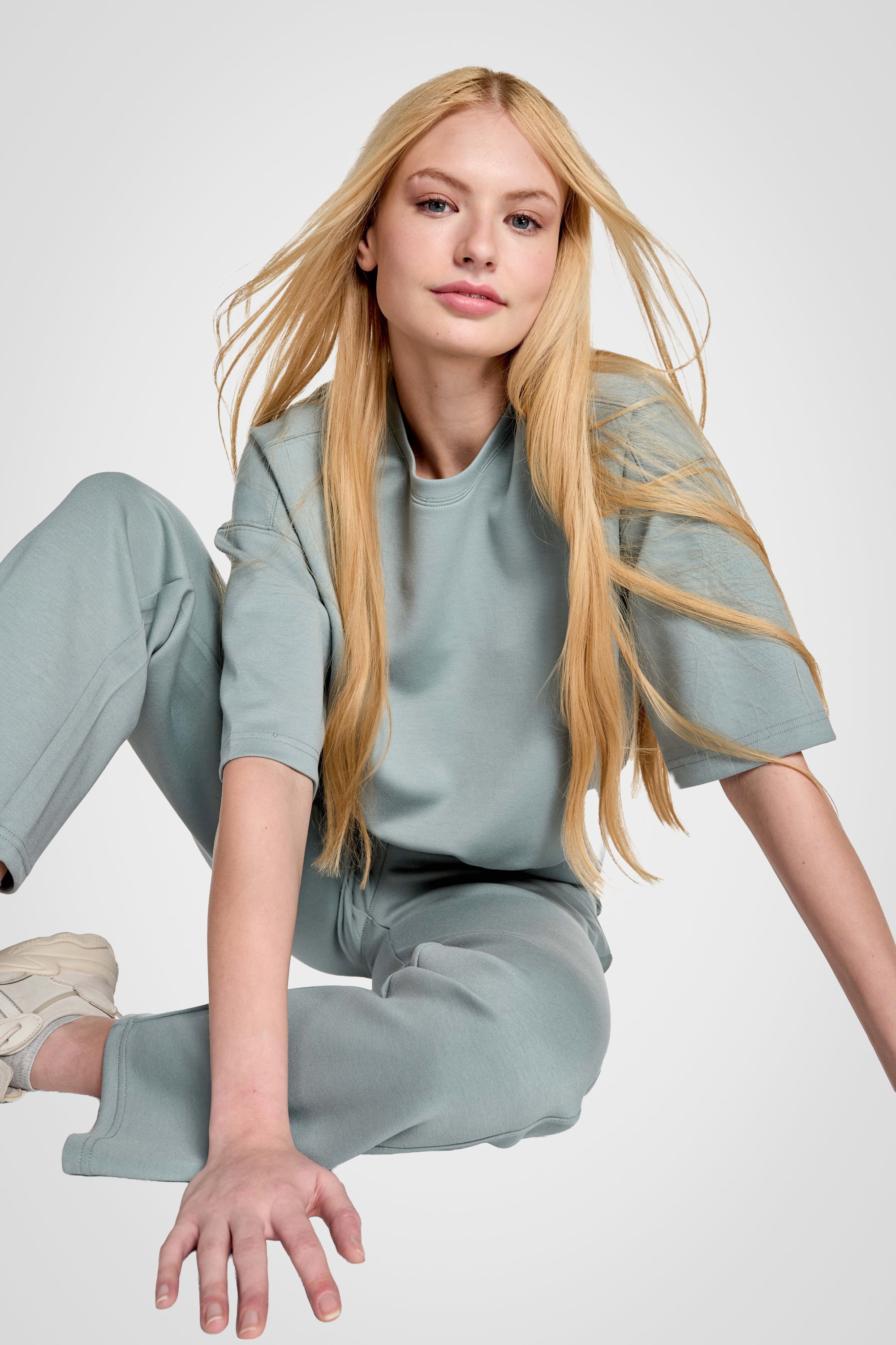 Stretch Knit Crew Neck Short Sleeve Top