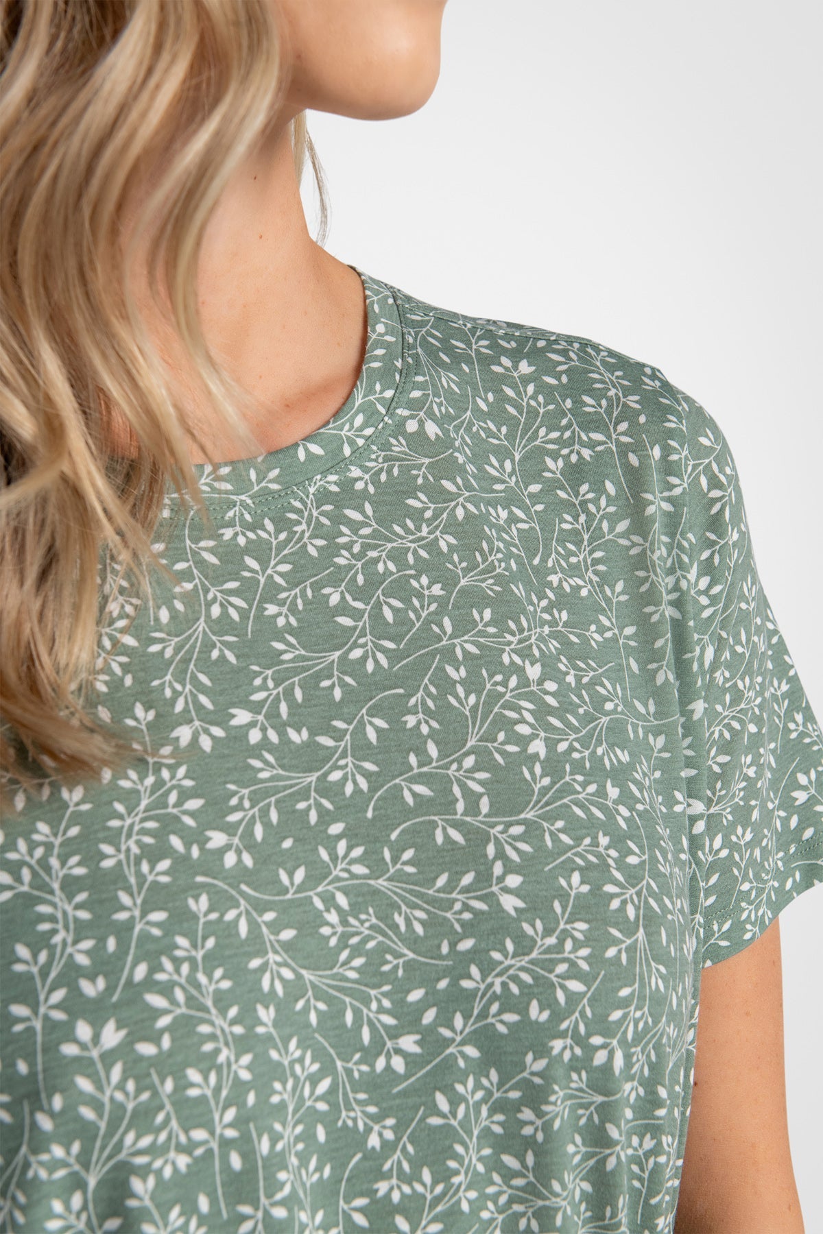 Easywear Crew Neck Short Sleeve T-Shirt