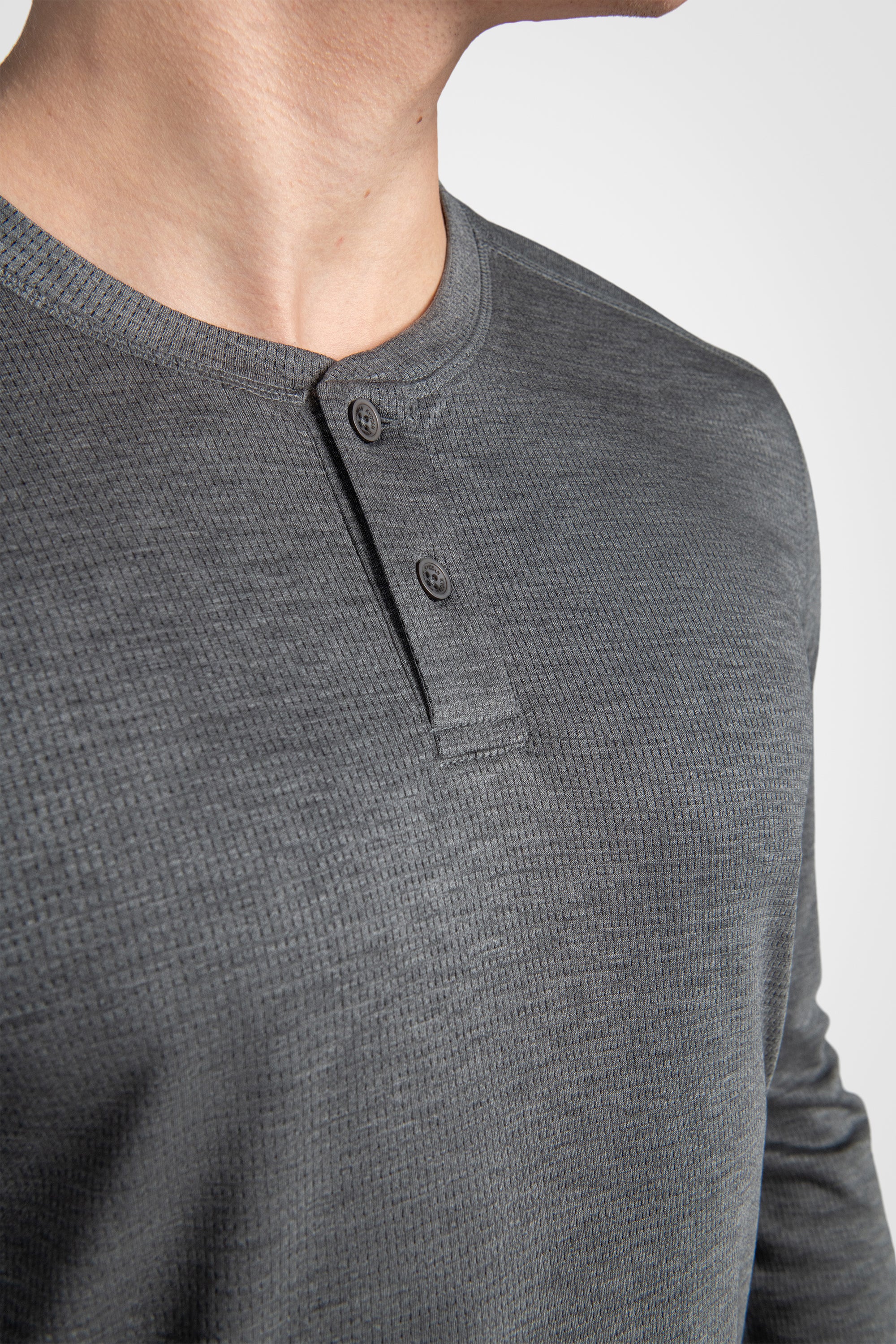 Mesh Henley Pullover