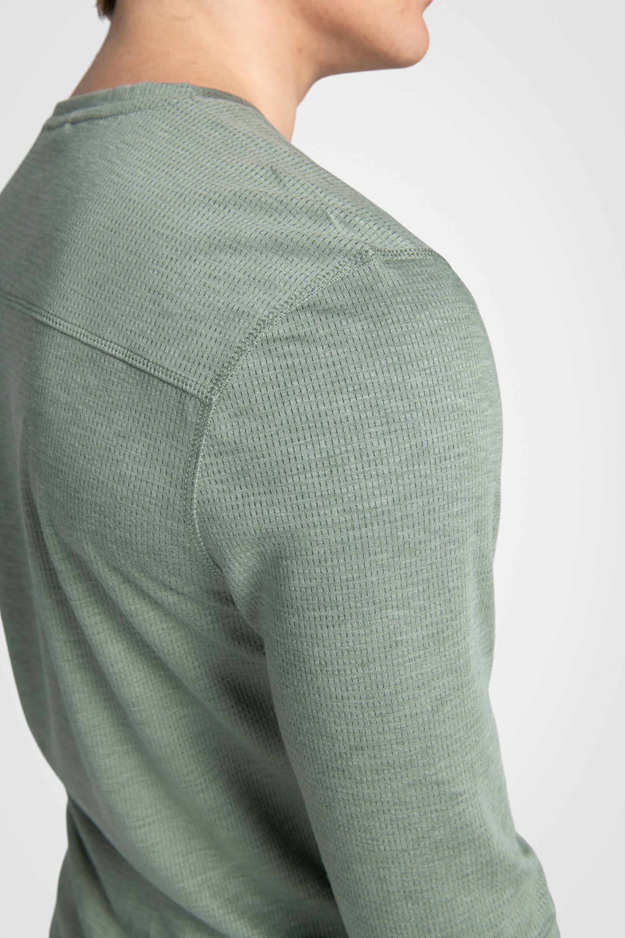 Mesh Henley Pullover