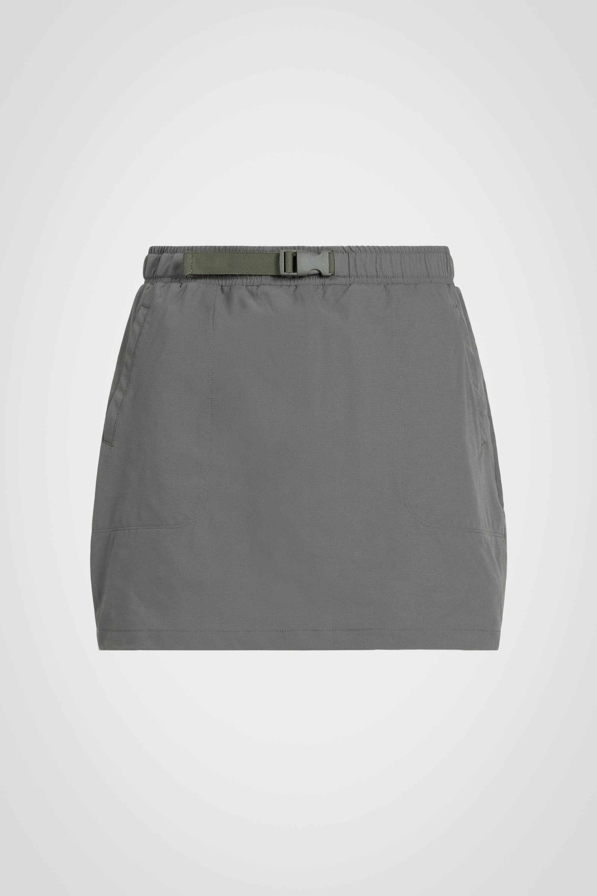 Emma Skort Urban Versatility
