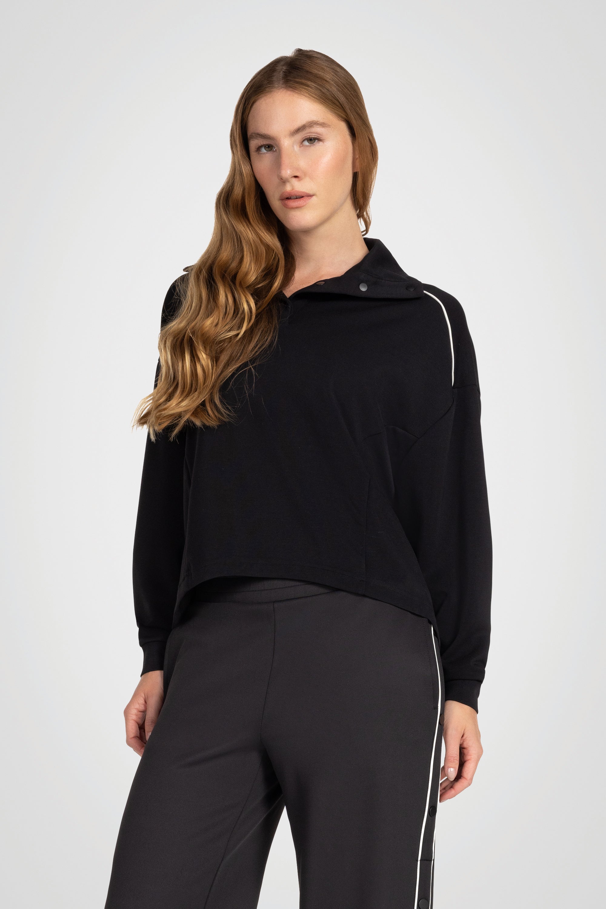 Modara Wide Collar Pullover