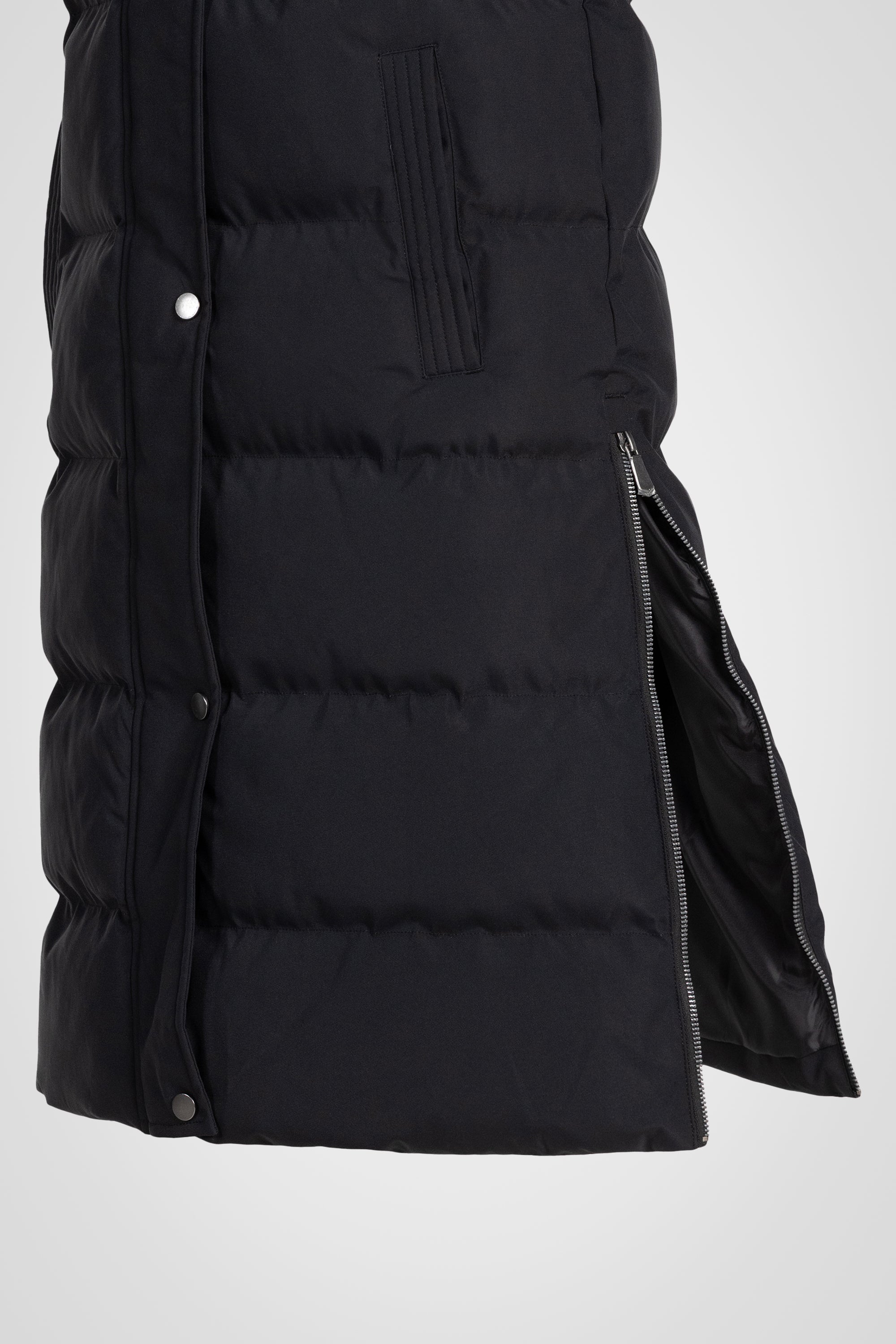 Explorer Long Puffer Vest