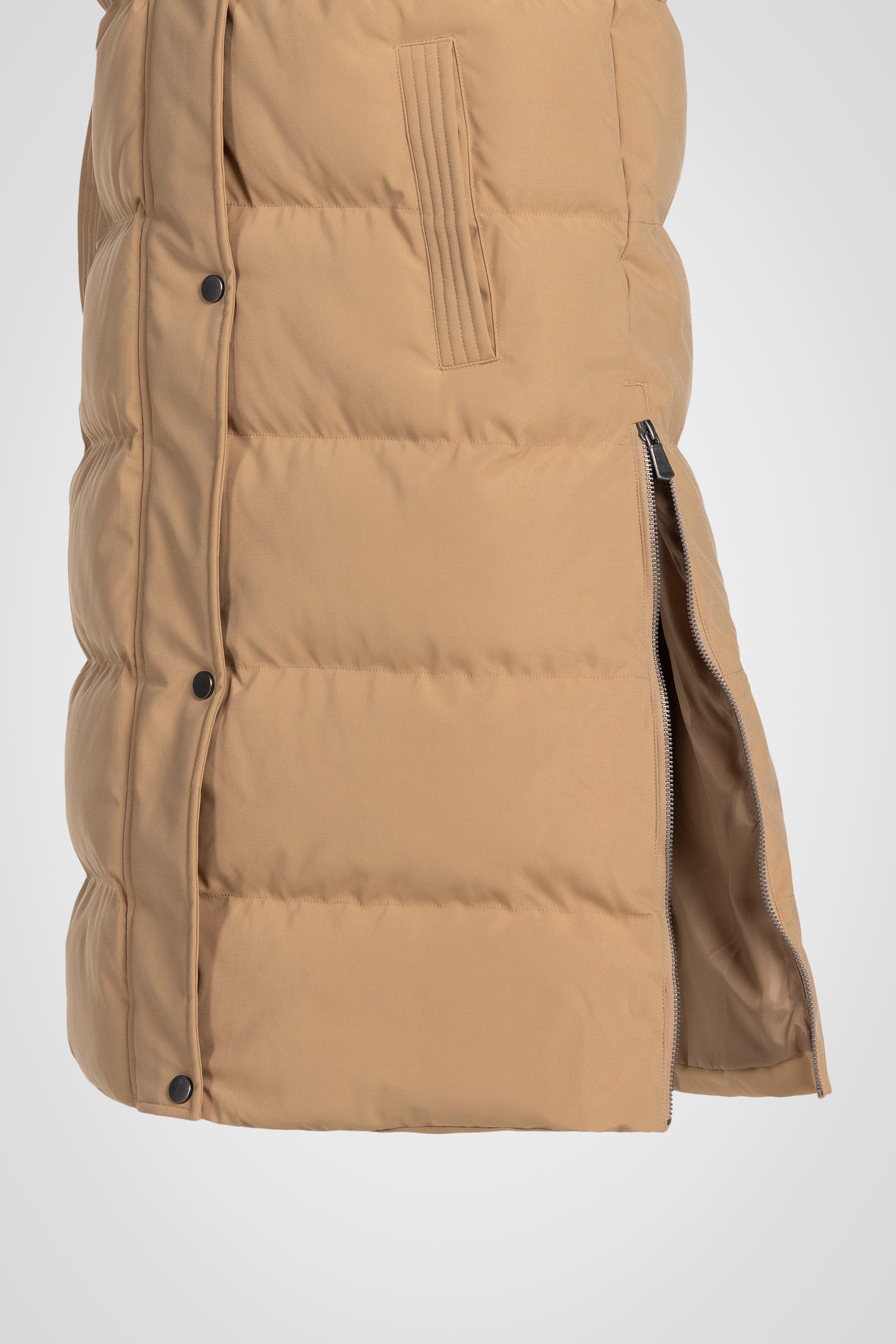 Explorer Long Puffer Vest