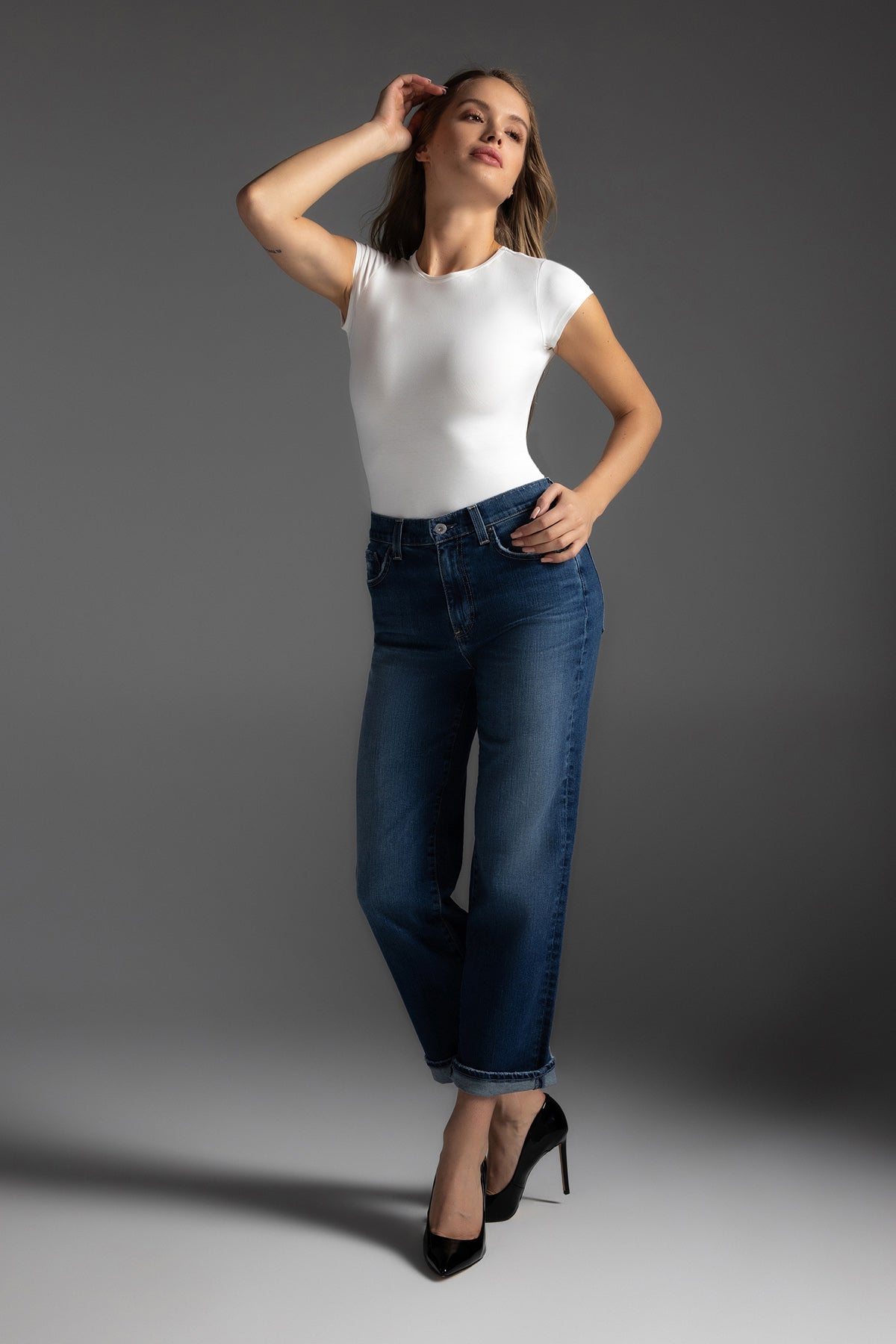 Victoria Short Sleeve Crew Neck