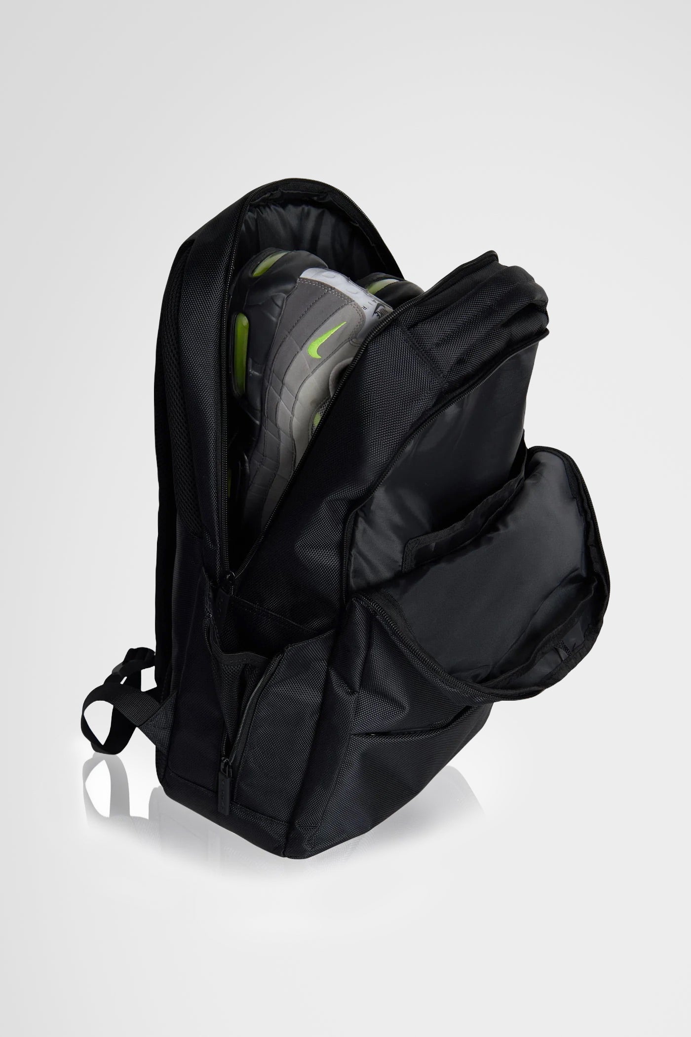 GlobeTrotter Pro Backpack
