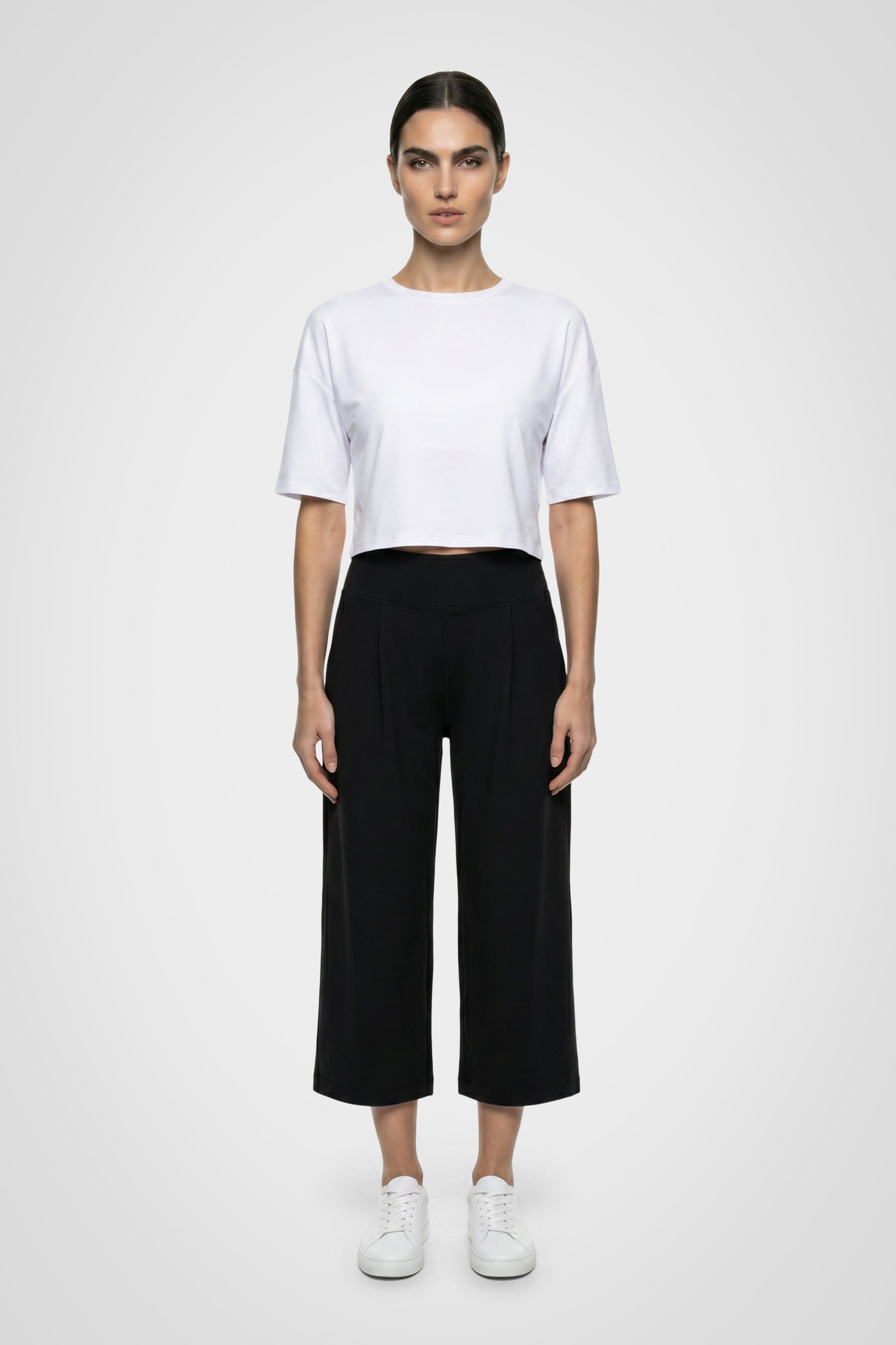 Avenza Pleated Capri