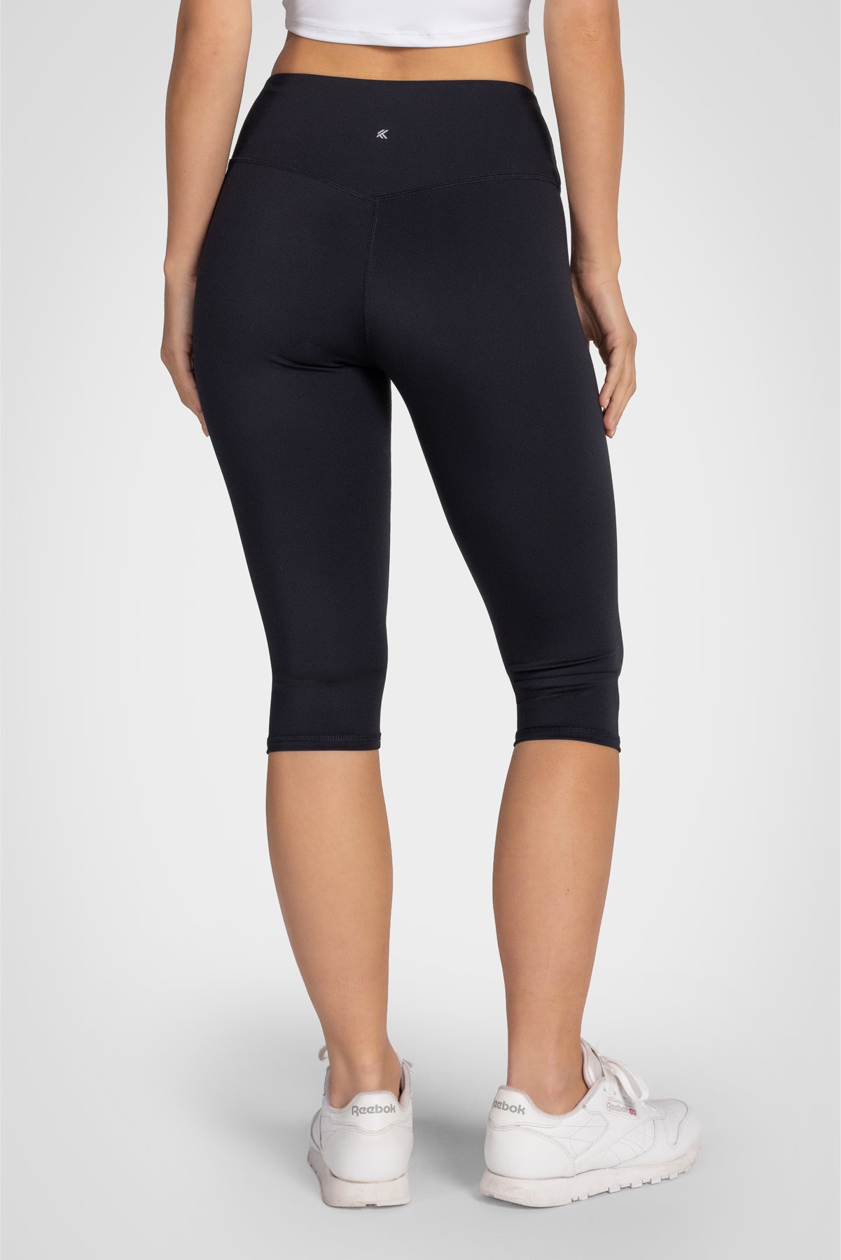 Define V-Waist Capri