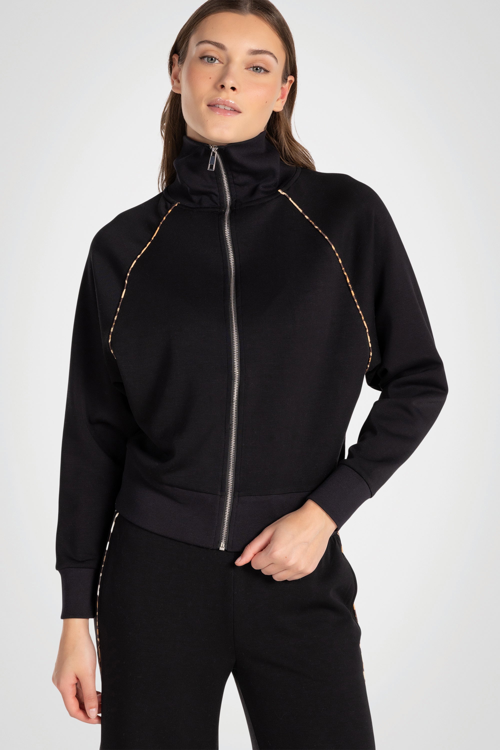 Wildline Track Jacket