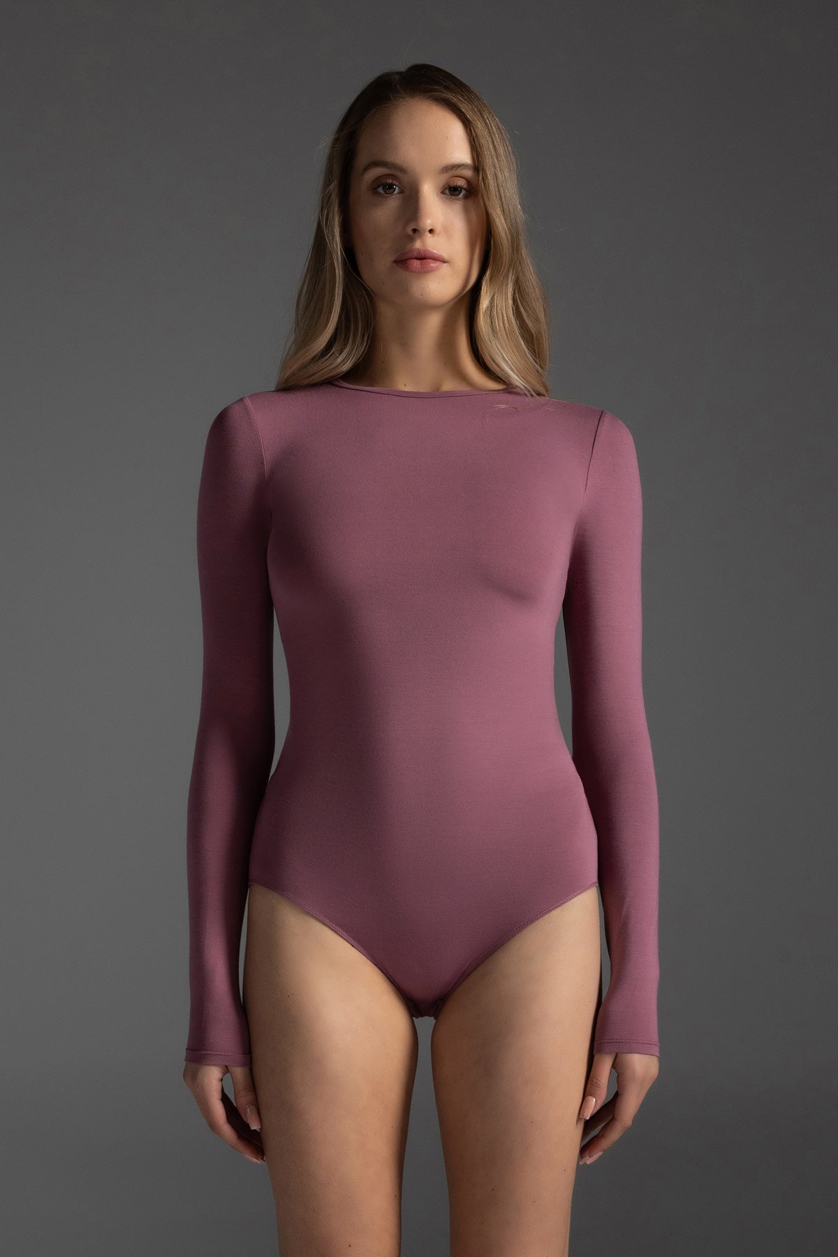 Judy Long Sleeve Crew Neck Full Back