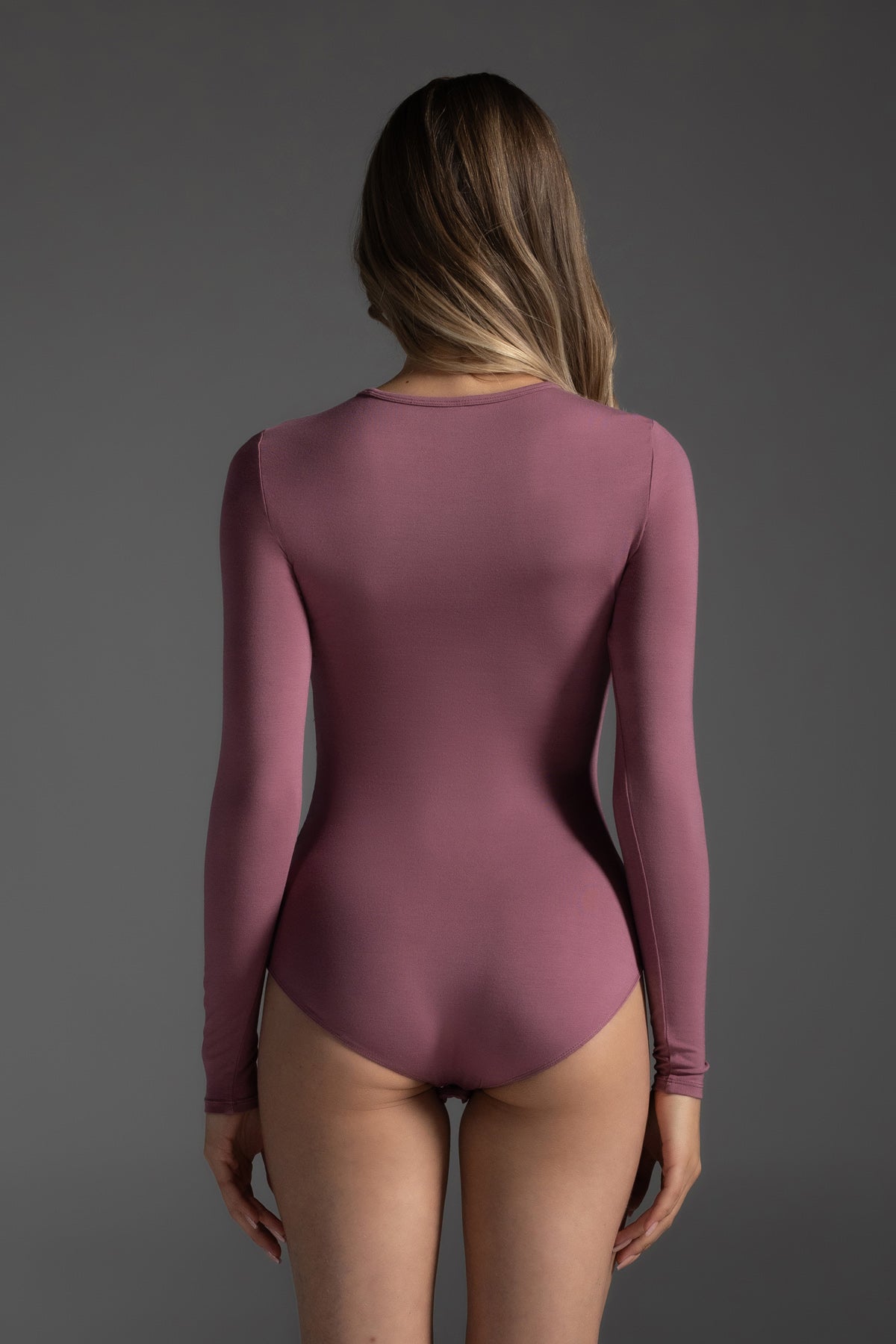 Judy Long Sleeve Crew Neck Full Back