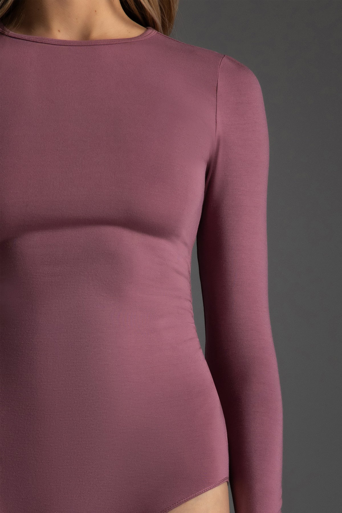 Judy Long Sleeve Crew Neck Full Back
